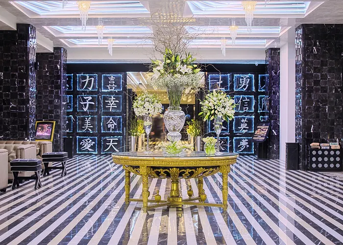 Отель Marinela 5*