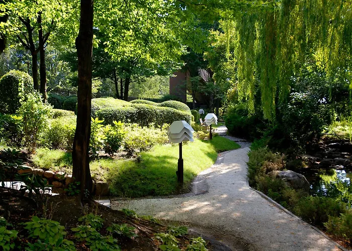 Хотел маринела