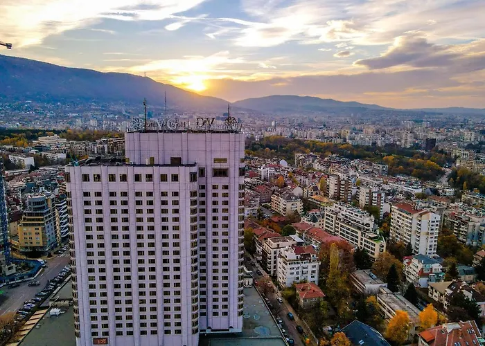 Хотел маринела 5*