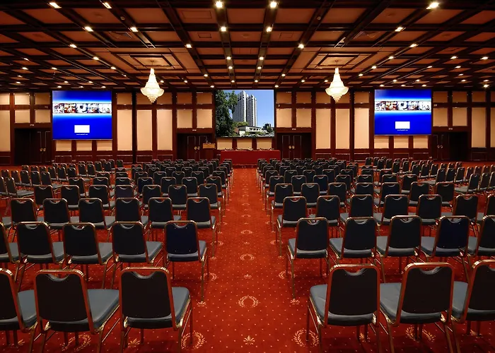 Хотел маринела 5*