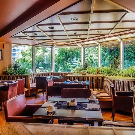 玛立纳拉索非亚酒店 5* 索菲亞